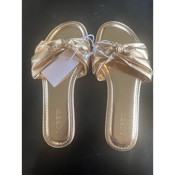 J. Crew Factory Shoes - NWT J.CREW Women's Bow flip-flops  Sunkissed Gold Size 6M
